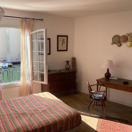 Charming Apartment Overlooking The Lake City Grimaud Eksteriør billede