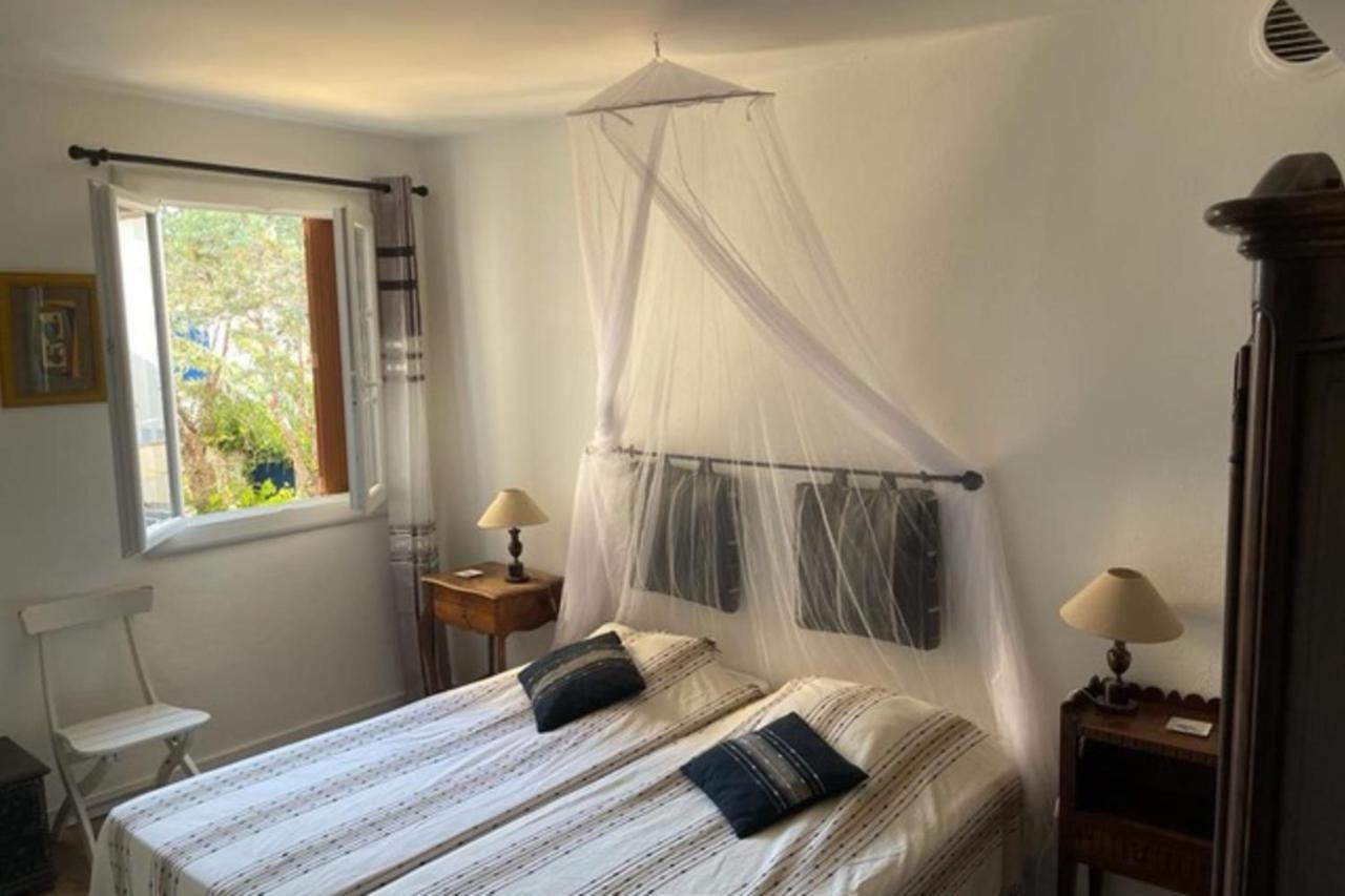 Charming Apartment Overlooking The Lake City Grimaud Eksteriør billede